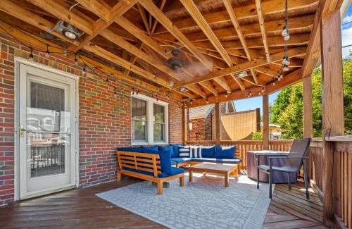 Northampton House | South City Pool & Hot Tub 5 Bed