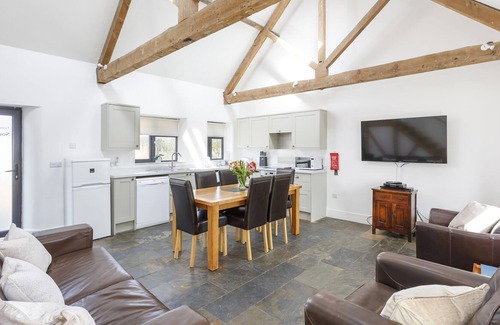 Staplefield Cottage | South Cottage in rural countryside