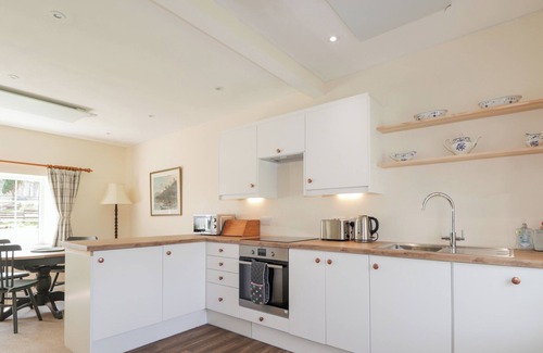 Nostie Cottage | SOUTH COTTAGE, pet friendly, with open fire in Glenelg