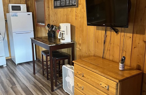 South Fork Cabin | South Fork Lodge & RV Park