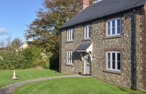 Hawkchurch House | South Glebe