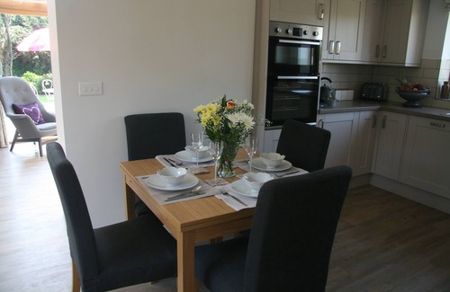 South Milton House | South Milton.Stunning New Stone cottage close to beautiful beaches