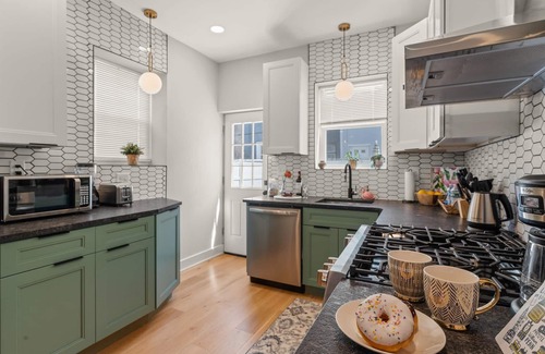 Girard Estates House | South Philly Game House | Close to Stadiums