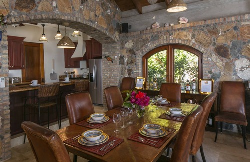 Skytop House | South Shore Villa - 4 bed- 4 1/2 bath. Amazing views, Upper Skytop Road!