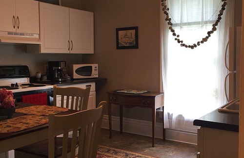 Upper Peninsula Michigan Apartment | South side Mqt Lake View Quaint Upstairs 1 Br Apt Tv Wifi <>1896 Victorian Home