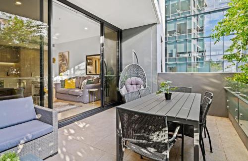 South Brisbane Apartment | Southbank Heart+2 Bed+Balcony+Pool+Gym+Free Wifi