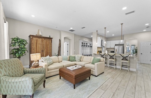 East Arlington House | Southern Charm at Southern Rose