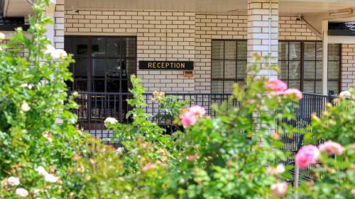 Cootamundra Hotel | Southern Comfort Motor Inn