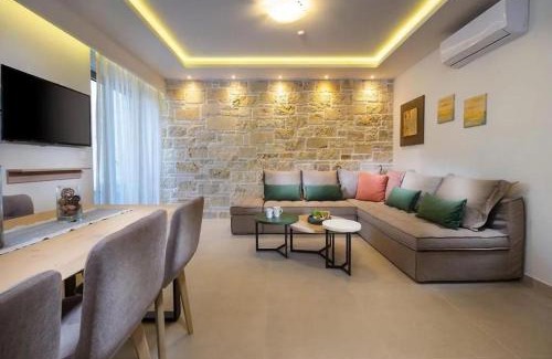 Kato Galatas Villa | Southern Paradise Villas - Private Pool