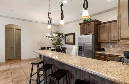 St. George Condo | Southern Utah’s beauty with desert and mountain views