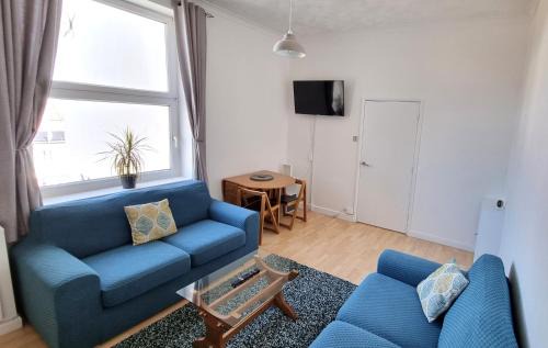 Southsea Apartment | Southsea Escape - Coastal Holiday Apartment - 2 double bedrooms