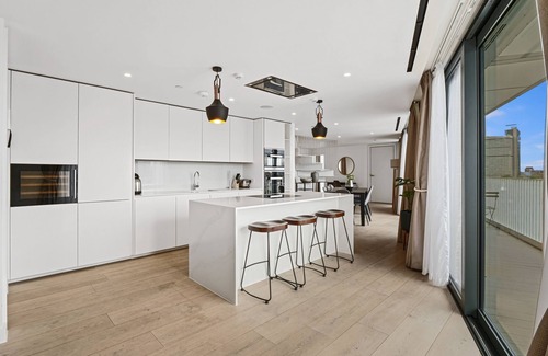 Cathedrals Apartment | Southwark Residences by Aeria Apartments
