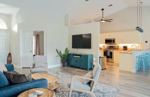 Crown Pointe House | Sovanita House Naples, FL