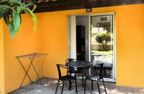 Arles Apartment | SOWELL HOTELS L'Olivier* - Room 2 People Triple Comfort