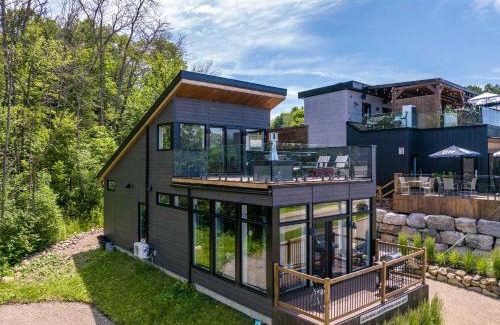 Saint-Gabriel Ski Chalet | Spa and Outdoor Activities - Le Nano