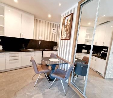 Heviz Apartment | Spa Residence Carbona Aloe Lux Apartman Hévíz