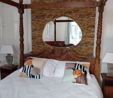 Chepy Apartment | spa suite Calèche, au chateau au milieu d un bois en baie de somme