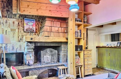 Val Claret Apartment | Spacieux 2 pièces cabine avec balcon, WiFi et cheminée à Tignes - FR-1-411-678