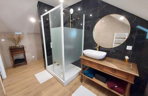 Magny-Cours House | Spacieux appartement de charme, proche du circuit
