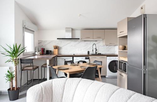 Roseraie Apartment | Spacieux T4 proche centre-ville, Clim et Parking