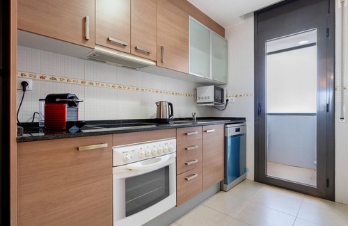 L'Hospitalet de l'Infant Apartment | Spacious family apartment on Costa Daurada shore