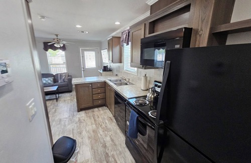 Kissimmee House | SPACIOUS 1 BEDROOM HOUSE IN DISNEY AREA 5 STAR RATED MILL CREEK RESORT 2775