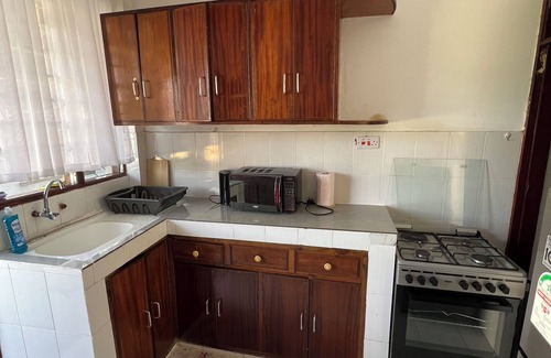Mombasa Apartment | Spacious 1bedroom apartment in Nyali/hotshower/washing machine/wifi