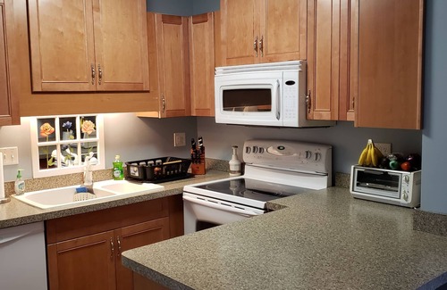 Weirs Beach Condo | Spacious 2 BDR/2BA Weirs Beach Condo