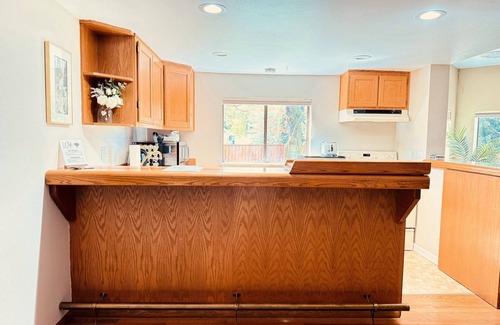 Kirkland Apartment | Spacious 2-Bed PNW Hideaway