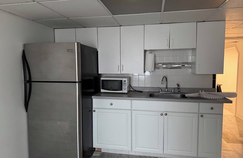 Smithtown Apartment | Spacious 2-bedroom apartment with WiFi, AC in wonderful Hauppauge/Smithtown