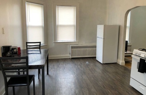 Paterson Apartment | Spacious 2 bedroom apartment with 1 bathroom and private street entrance