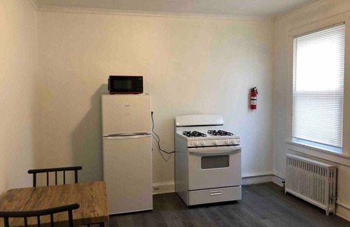 Paterson Apartment | Spacious 2 bedroom apartment with 1 bathroom and private street entrance