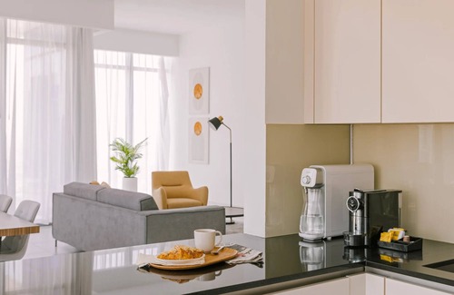 Al Wasl Apartment | Spacious 2 Bedroom Apartment at Downtown Dubai
