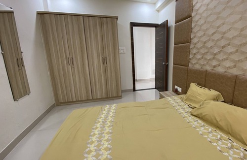 Nagpur Apartment | Spacious 2BHK centrally located Family Apartment.