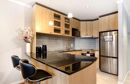 City East Apartment | Spacious 2BR Apartment in the Heart of the City - Hosted by Canstay