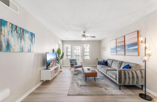 Pleasant Valley Apartment | Spacious 2BR King Suites w Pool, Gym, Laundry - Close to Downtown
