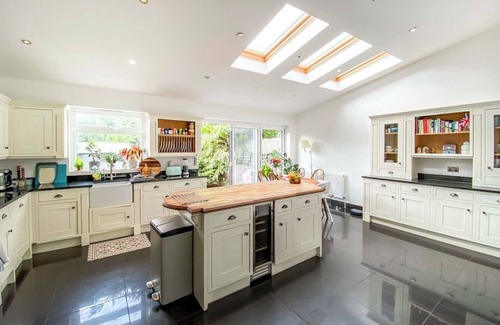 Cranbrook Apartment | Spacious 3-Bedroom Family Home with Garden
