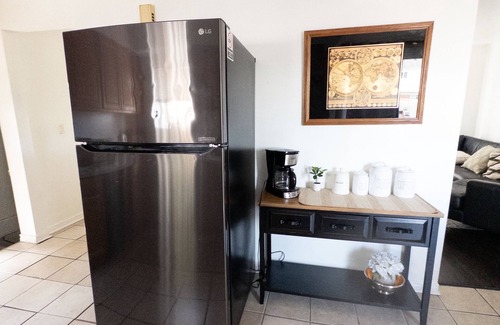 Madison Heights House | Spacious 3-Bedroom Getaway in Madison Heights – Ideal for Families & Groups