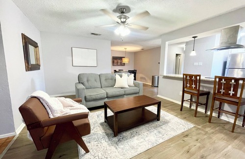 West Arlington House | Spacious 3-Bedroom 2-Bath Condo