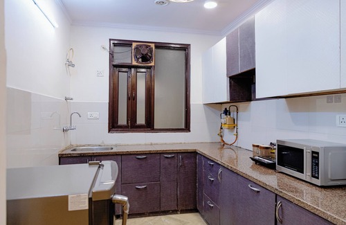 Chhatarpur Apartment | Spacious 3-bedroom apartment with WiFi, AC in delightful New Delhi