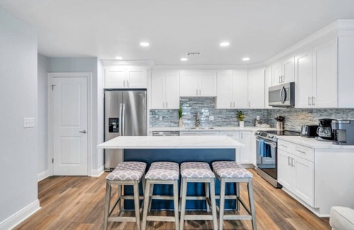 Metairie Condo | Spacious 3 bedroom Condo 15 Minutes to Downtown