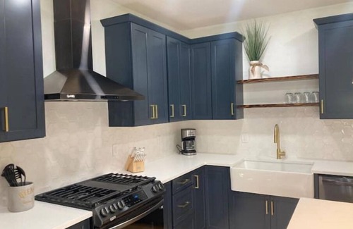 Green Lake House | Spacious 3 Bedroom Home with private porch & yard