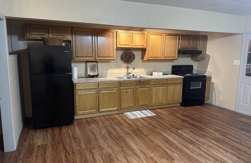 Lakeview Jefferson County House | Spacious 3 bedroom home. Cajun Capital of Texas! Experience great fishing.