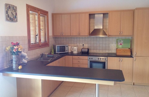 Roumeli Villa | Spacious 3 bedroom Villa with private pool, patio and roof terrace.