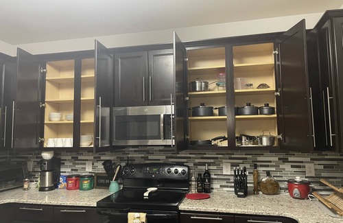 Greensboro House | Spacious 3 level Townhome in prime location! Tvs & fans in all 4 bedrooms!