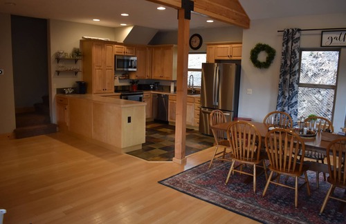 Detroit House | Spacious 3-Story Home, 4 bedrooms, Sleeps 12, Easy Trailer Parking