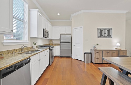Old East Dallas House | Spacious 3-Story Townhome in Old East Dallas