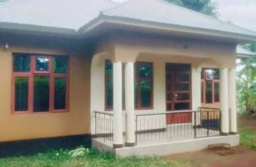Kilimanjaro Region House | Spacious 3-Bedroom Home