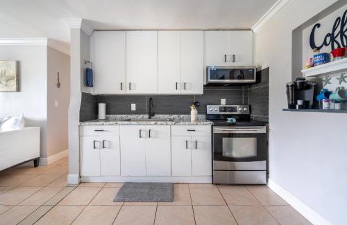 North Lauderdale Apartment | Spacious 3BR Family-Friendly Home Near Attractions
