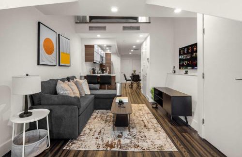 Financial District Apartment | Spacious 3BR Family Haven in Lower Manhattan